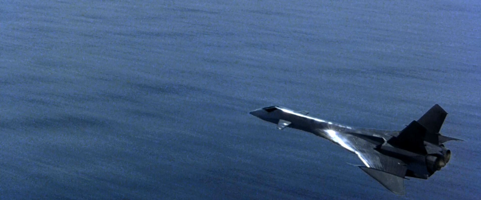El Mig-31 de la película Firefox podría haber sido claramente un precursor del X-56 Fenix