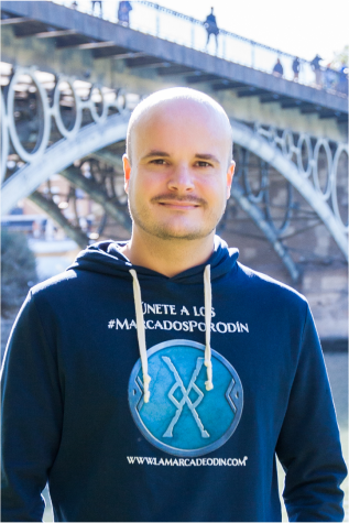 Imagen del escritor Xavier Marcé